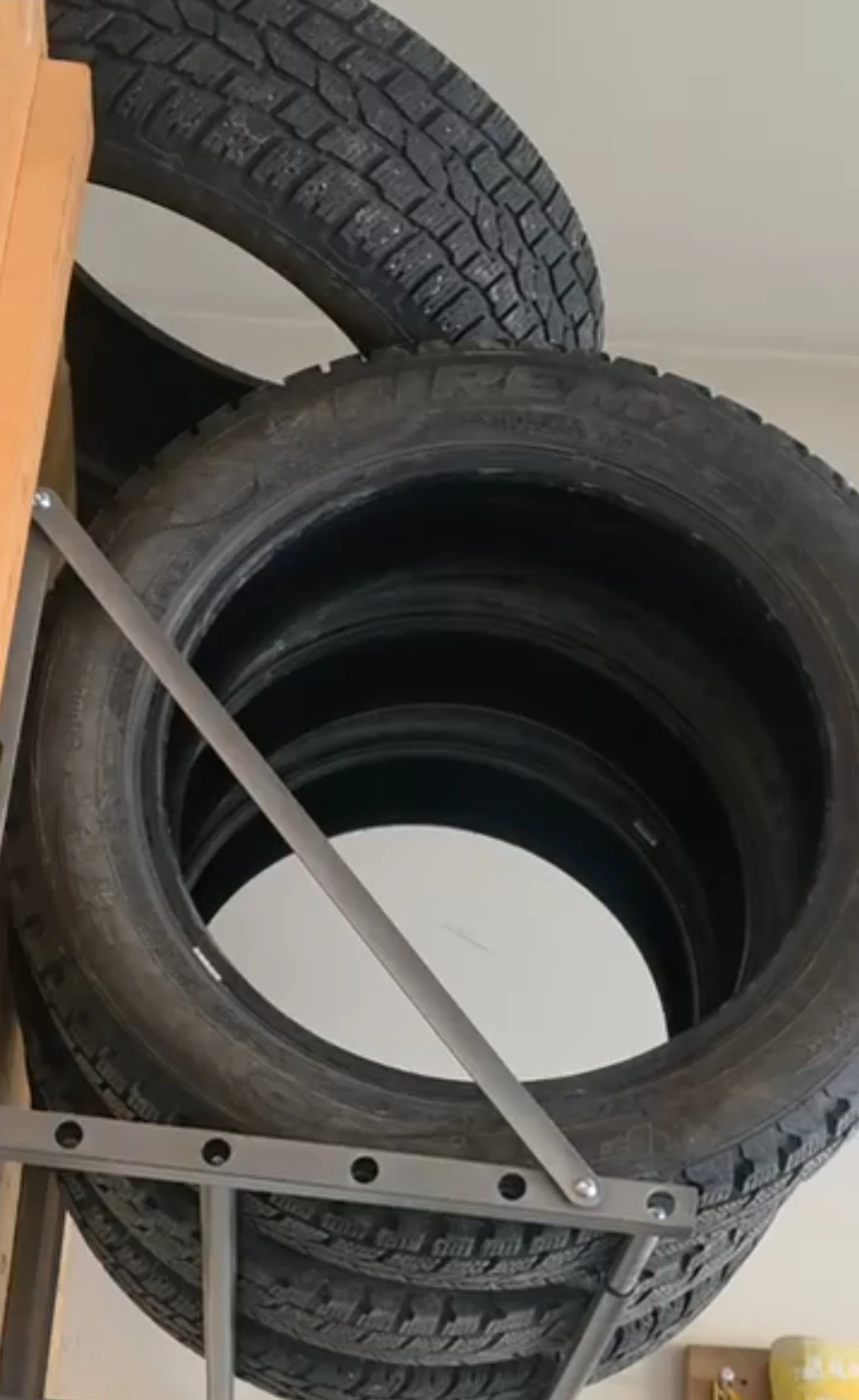 4 set of snow tires good condition no damage  23555R19 - photo 3