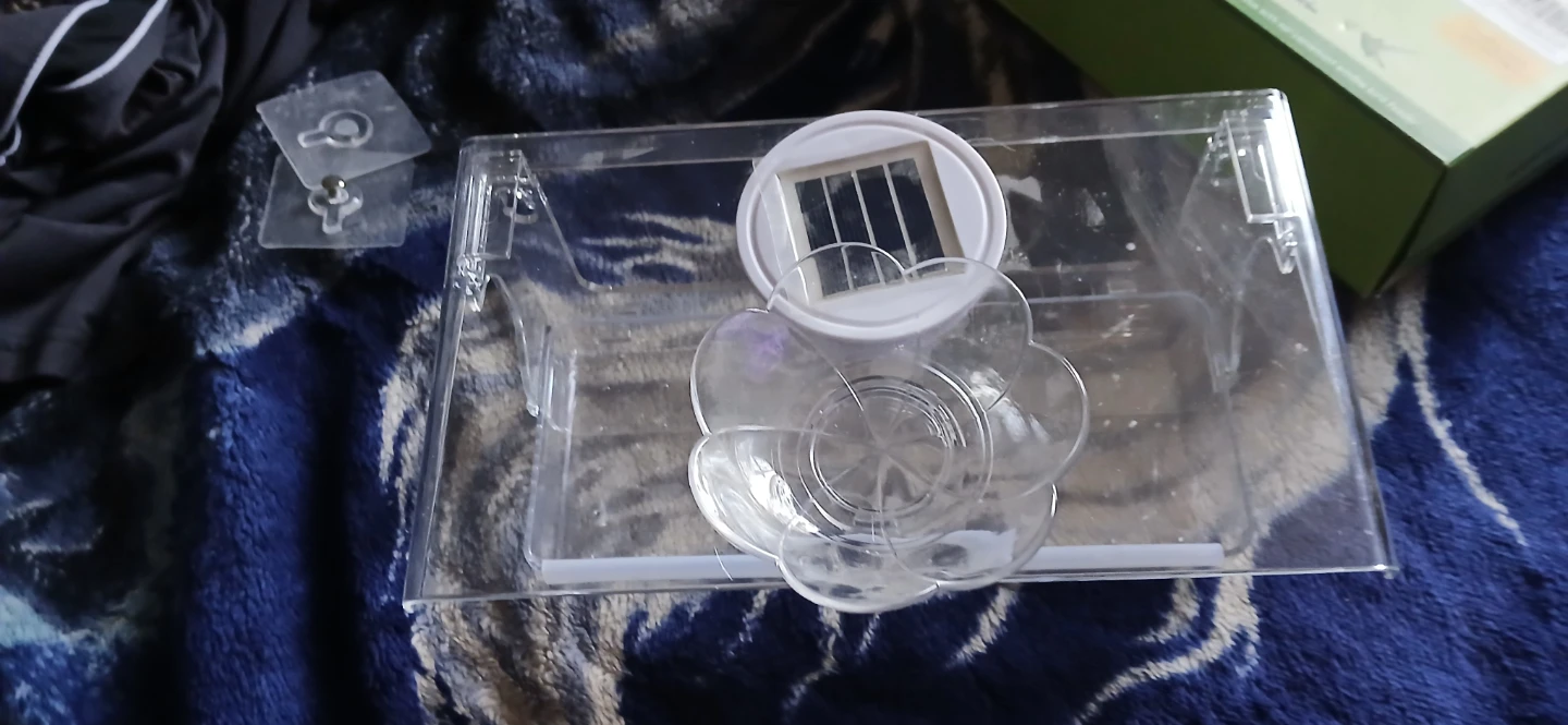 WENMIXER Solar Light Window Bird Feeder - photo 4