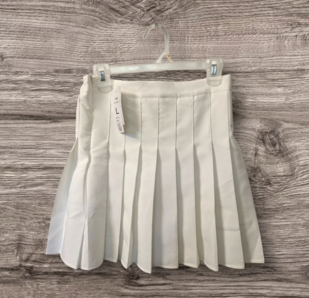 White Pleated Skirt - Size L