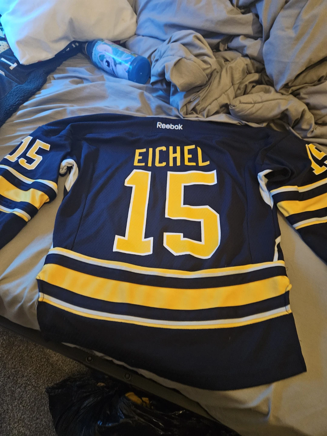 Reebok Buffalo Sabres Eichel #15 Hockey Jersey S/M - photo 2