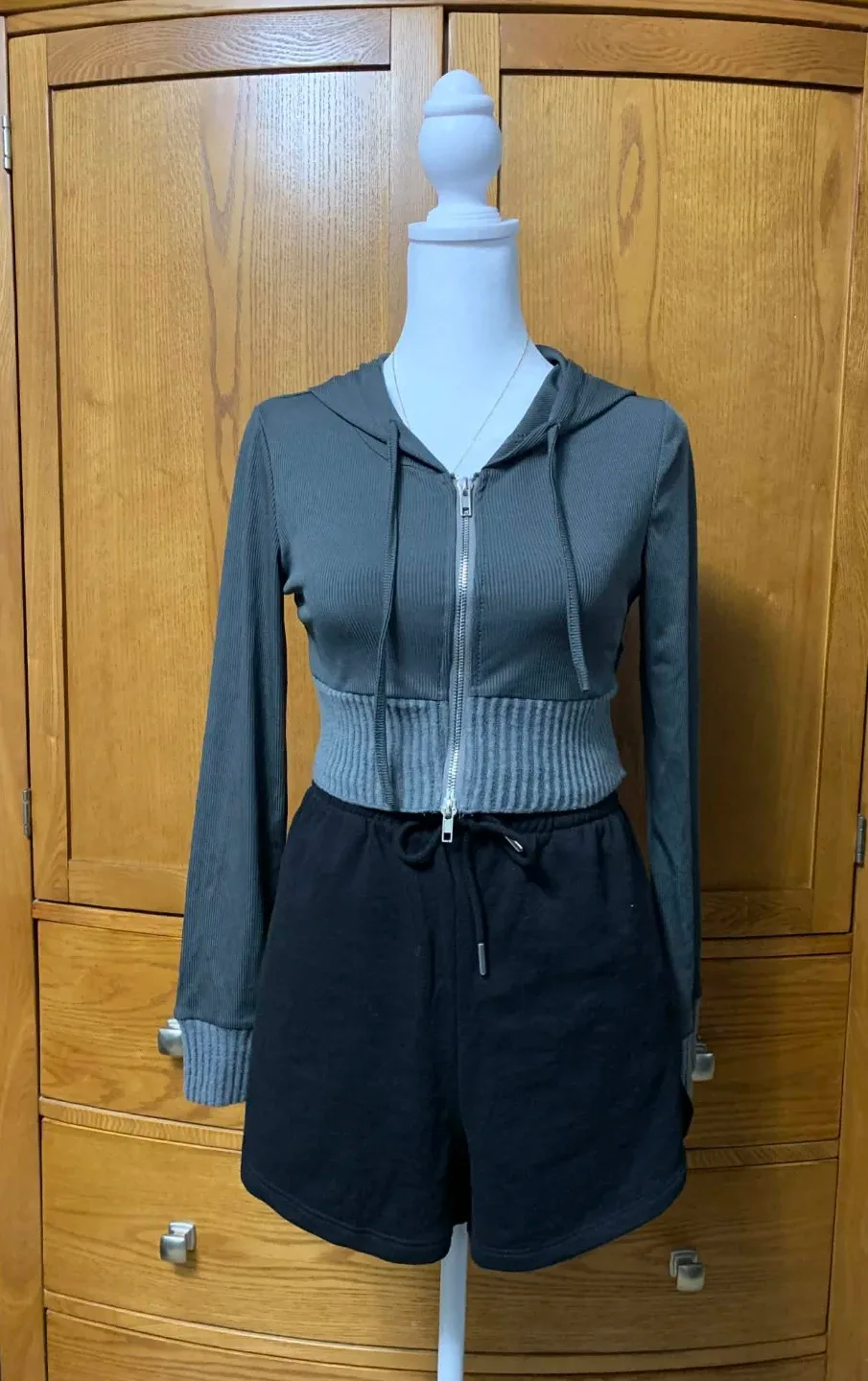 SHEIN Grey Ribbed Cropped Zip-Up Hoodie Jacket