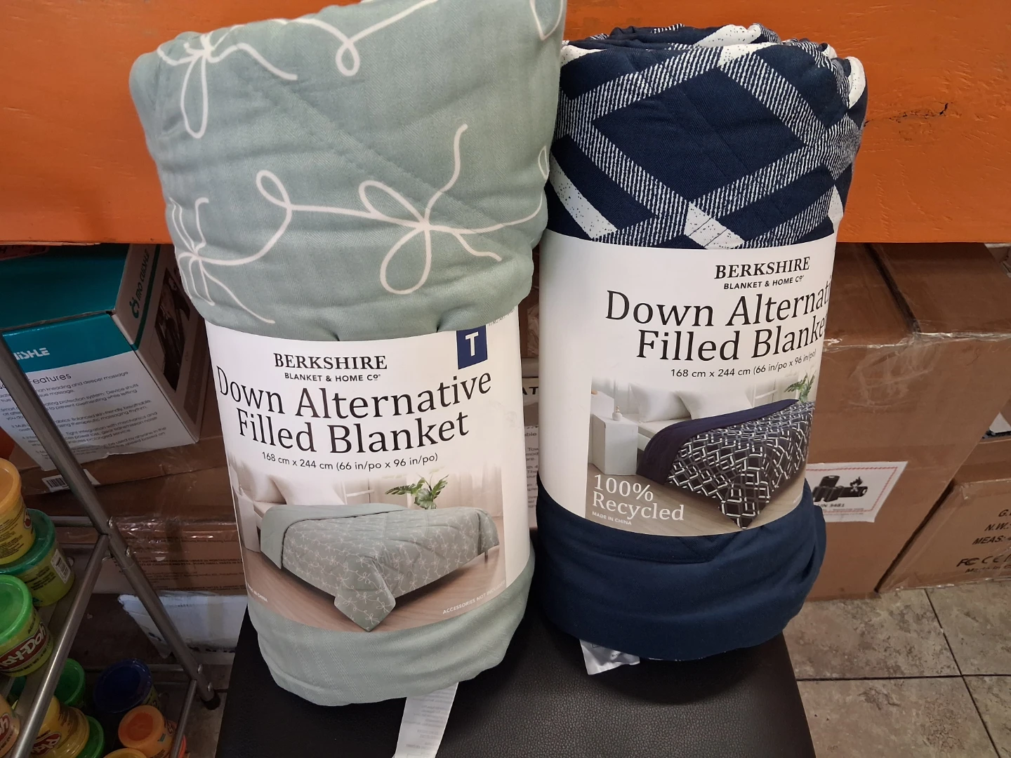 Berkshire Down Alternative Filled Blanket