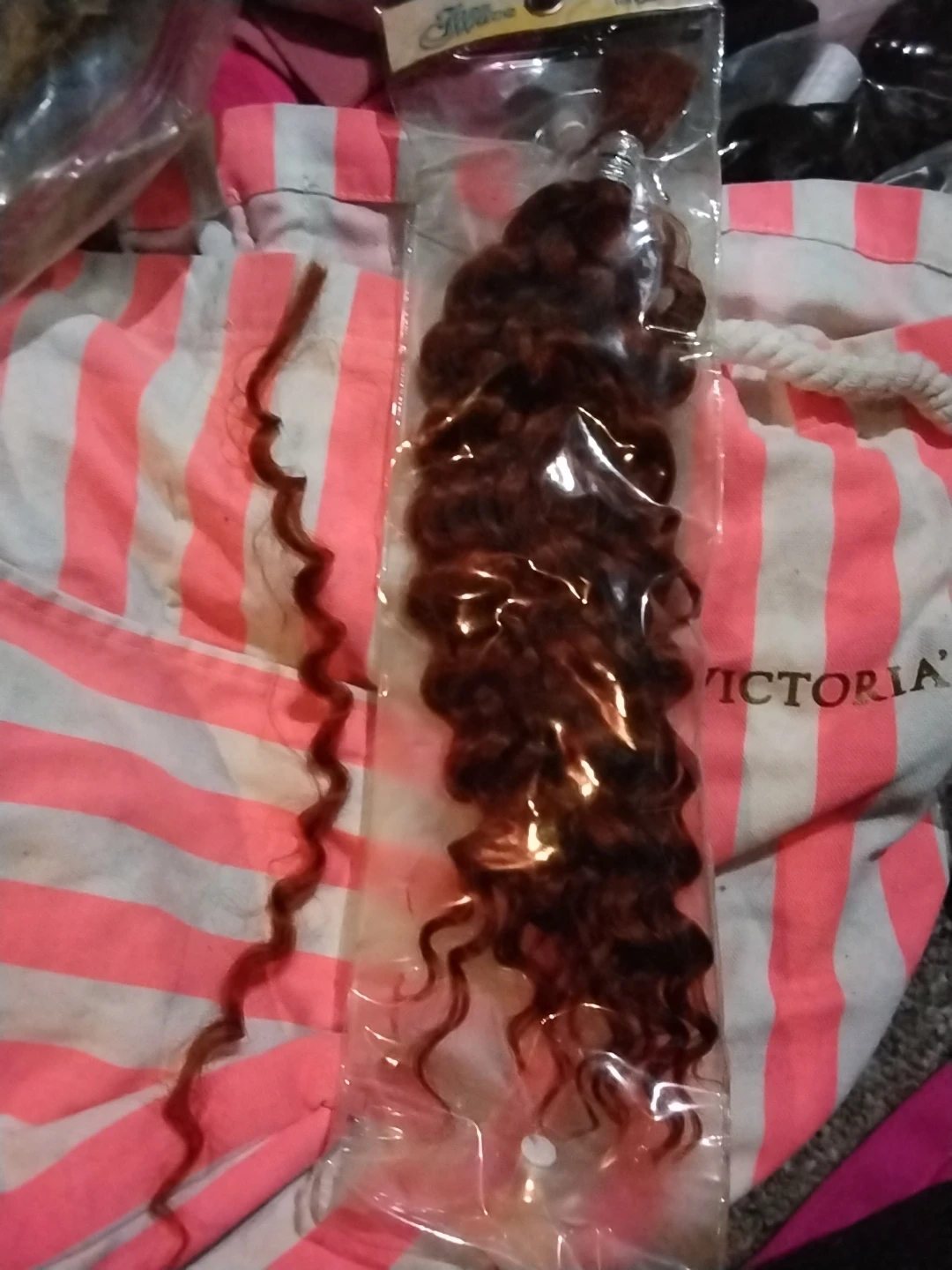 Hair extensions - photo 3