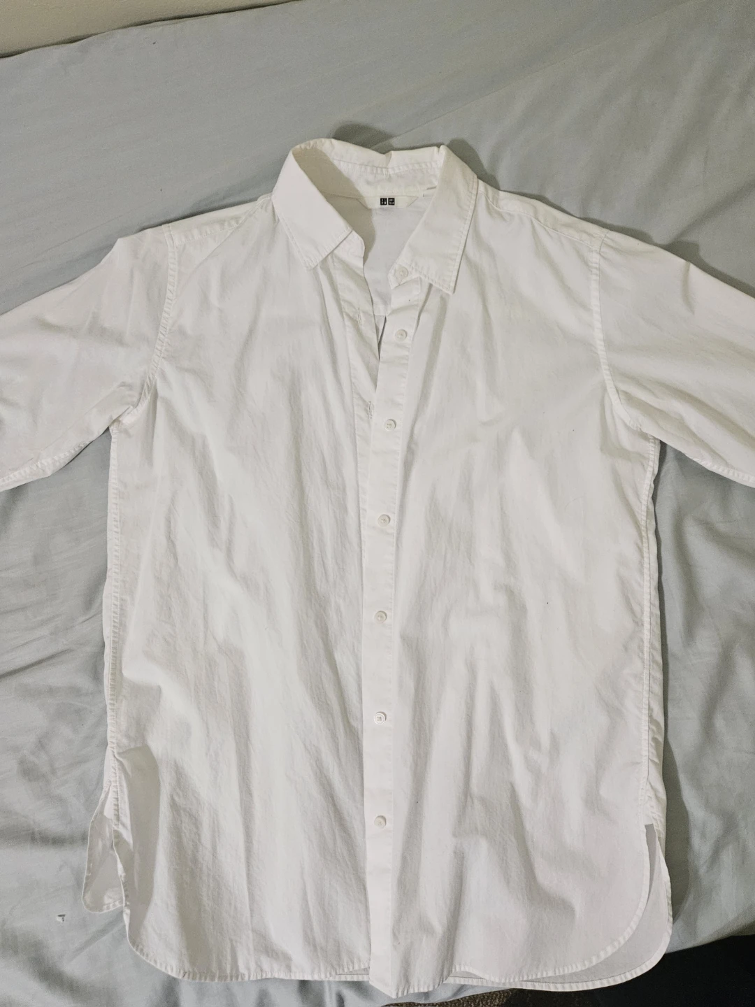 UNIQLO White Button-Up Shirt