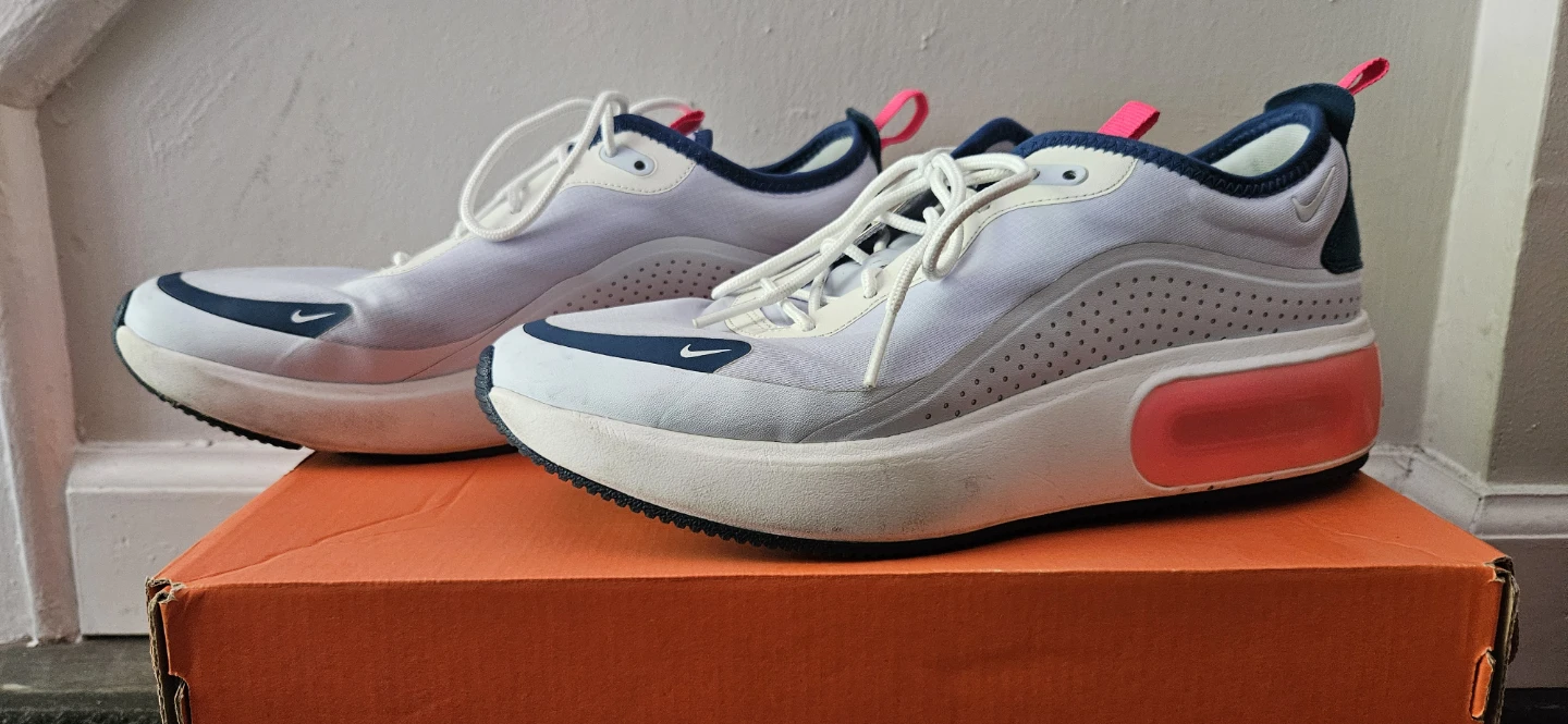 Women's Nike Air Max Dia Sneakers Blue size 9 - photo 2