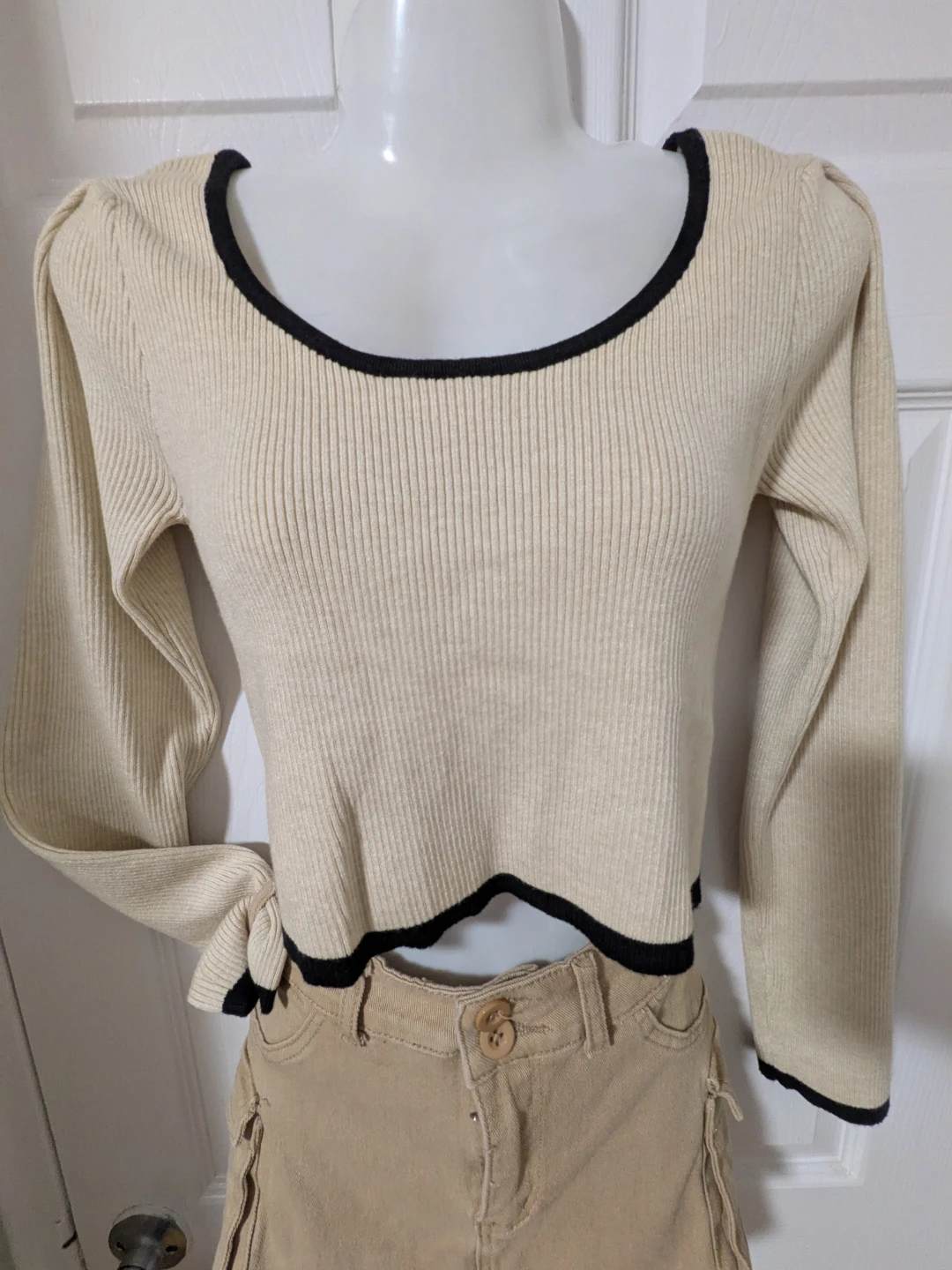 Ribbed Cream and Black Trim Long Sleeve Cropped Sweater