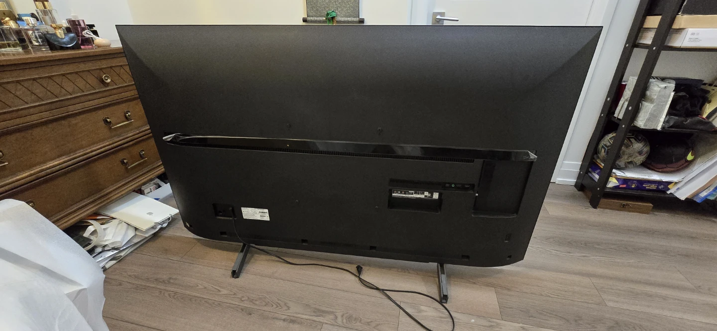 Sony 65" 4K TV - Mint Body Broken / For Parts or Repair - photo 3