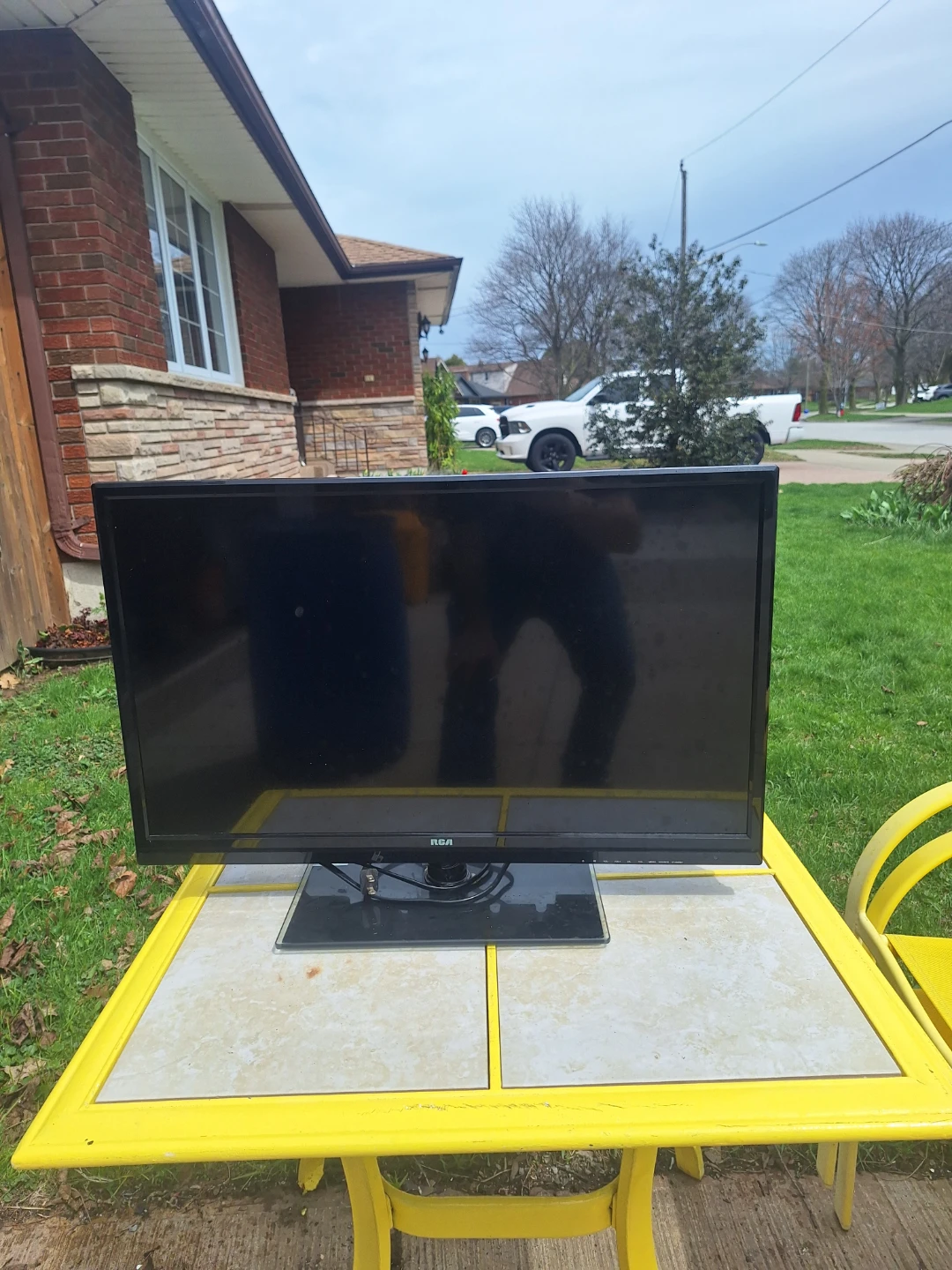 RCA Flat Screen TV - photo 2
