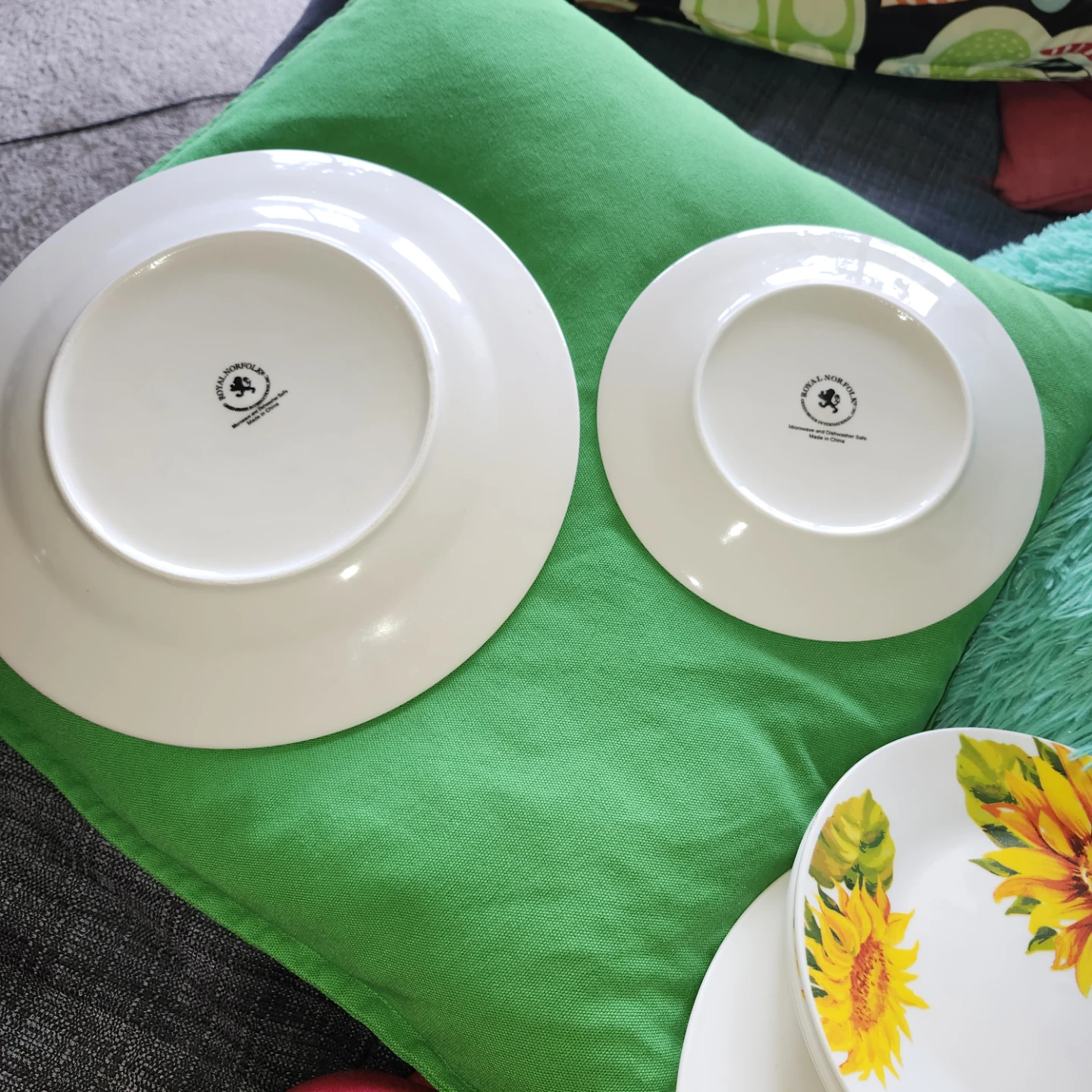 Royal Norfolk Sunflower Plates Set - photo 3