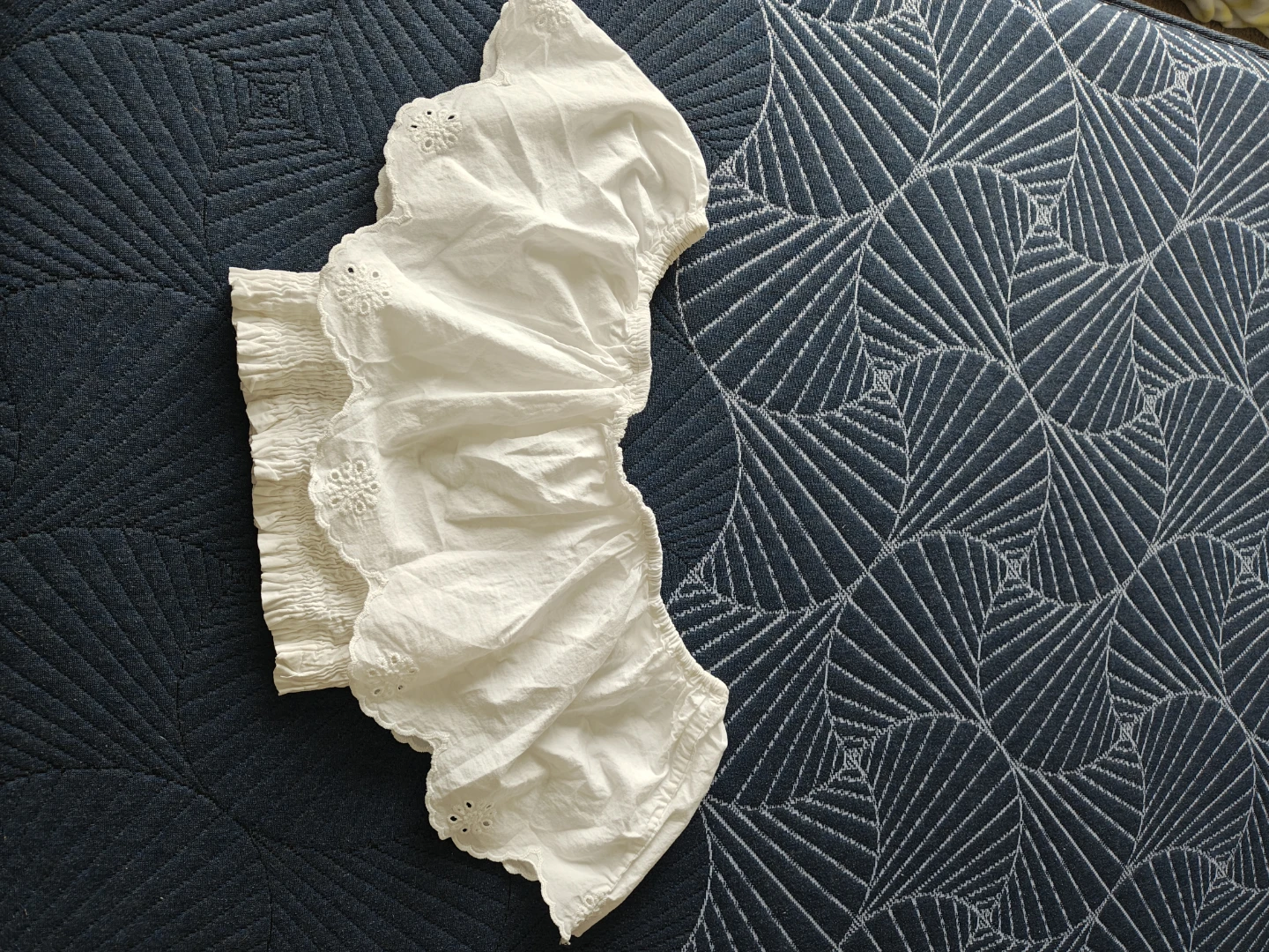 Zara White Broderie Anglaise Off-the-Shoulder Crop Top - photo 2