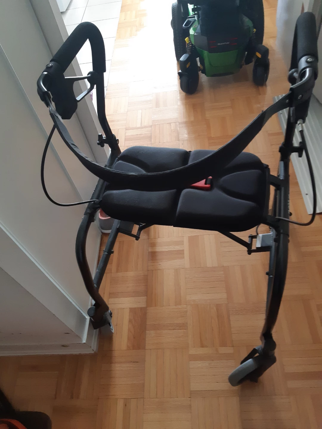Nexus Walker with Seat