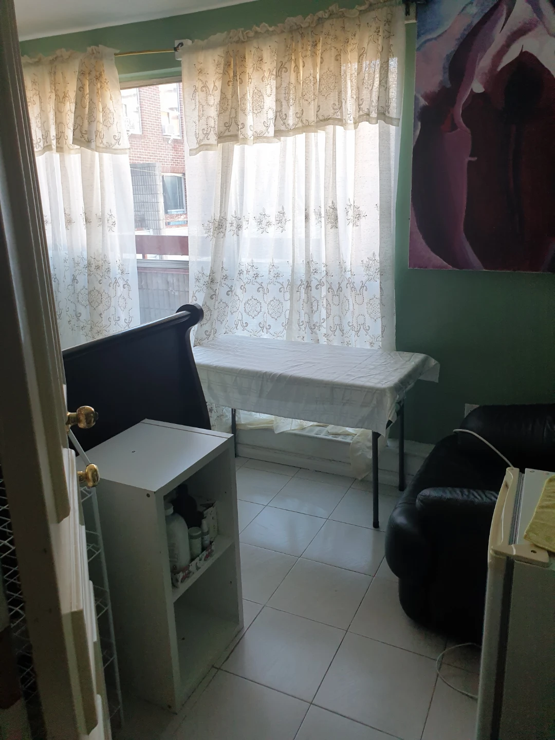 Cozy furnished private room