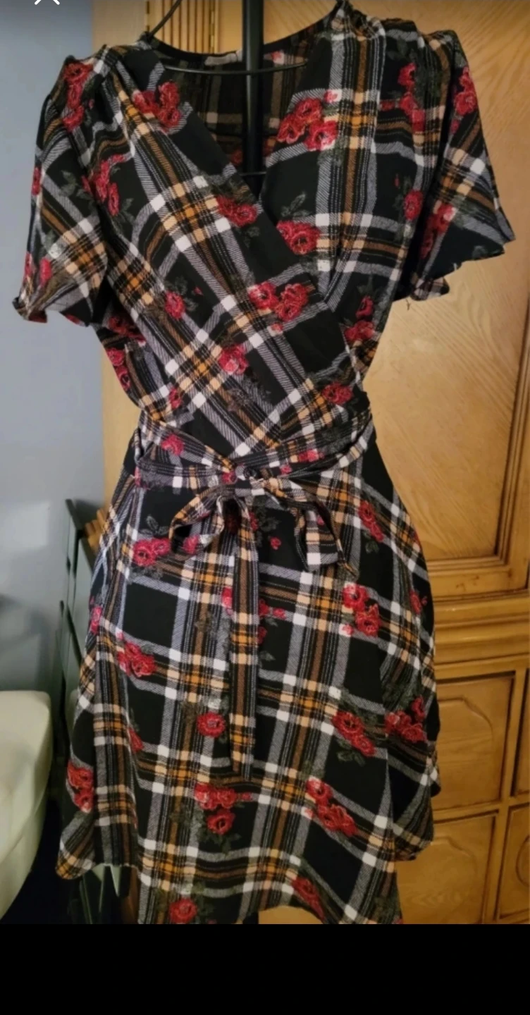 Women's Plaid Rose Wrap Dress