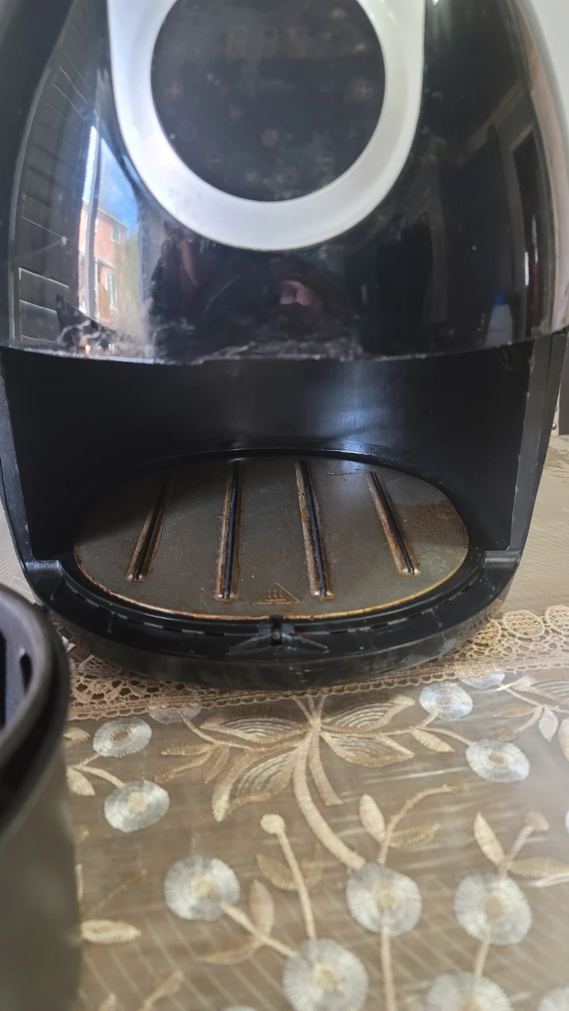 Insignia Air Fryer - photo 3