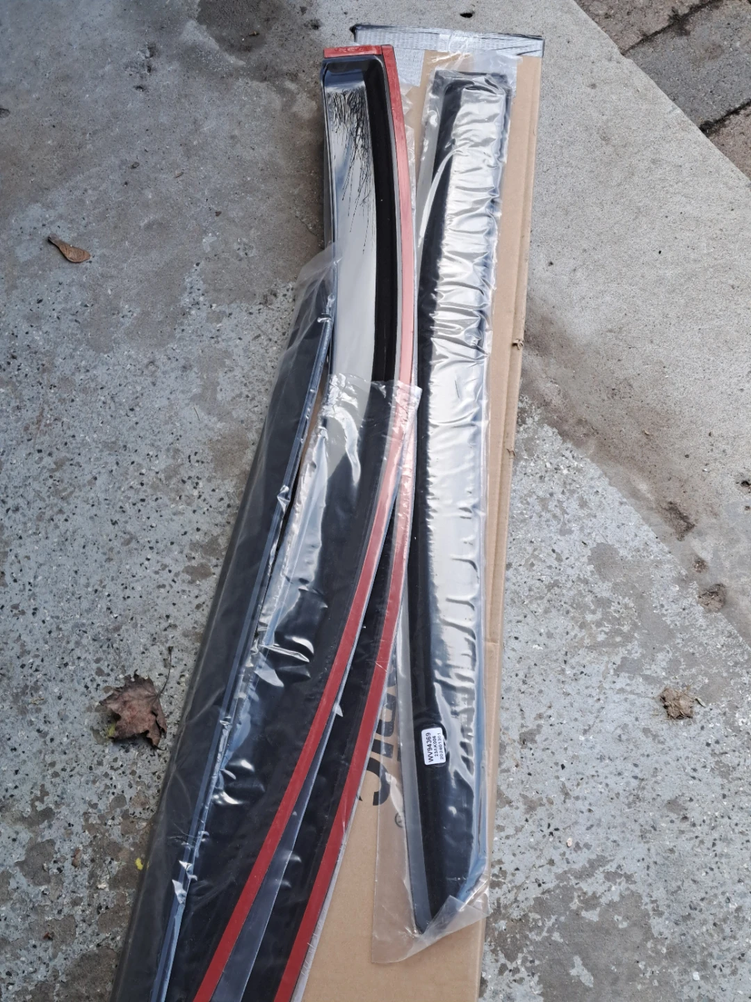 Lightronic Window Visors for Car - photo 2