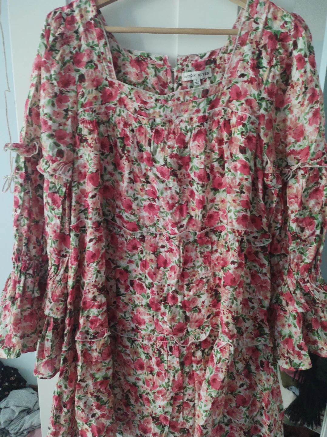 Moon River Floral Tiered Midi Dress L