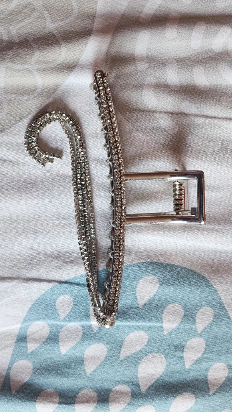 Rhinestone Claw Clip Hair Accessory