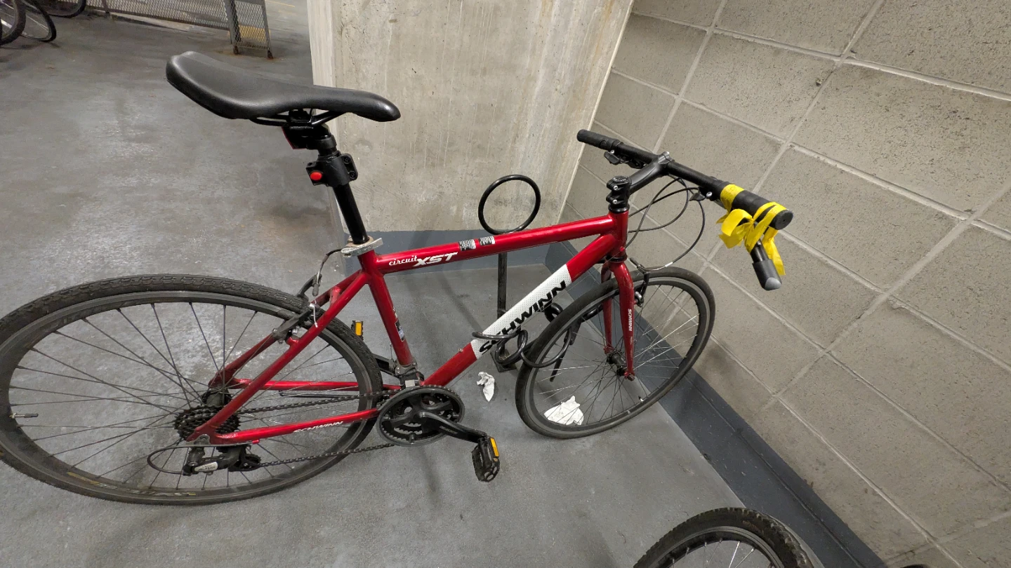 Schwinn Circuit XST Mountain men's Bike - photo 2
