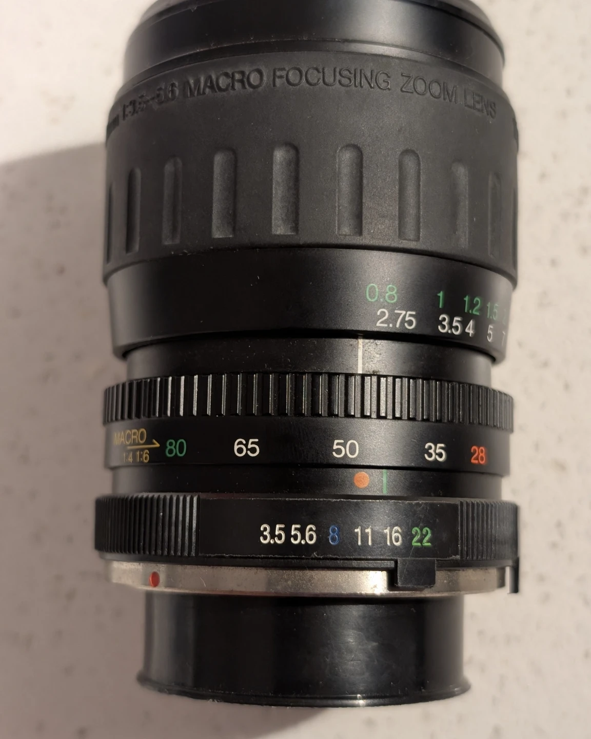 Vivitar 28-80mm f/3.5-5.6 Macro Focusing Zoom Lens