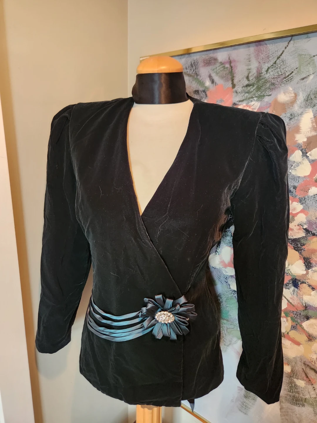 Elegant MIDNIGHT GREEN velvet Blazer with Embellishment - photo 3