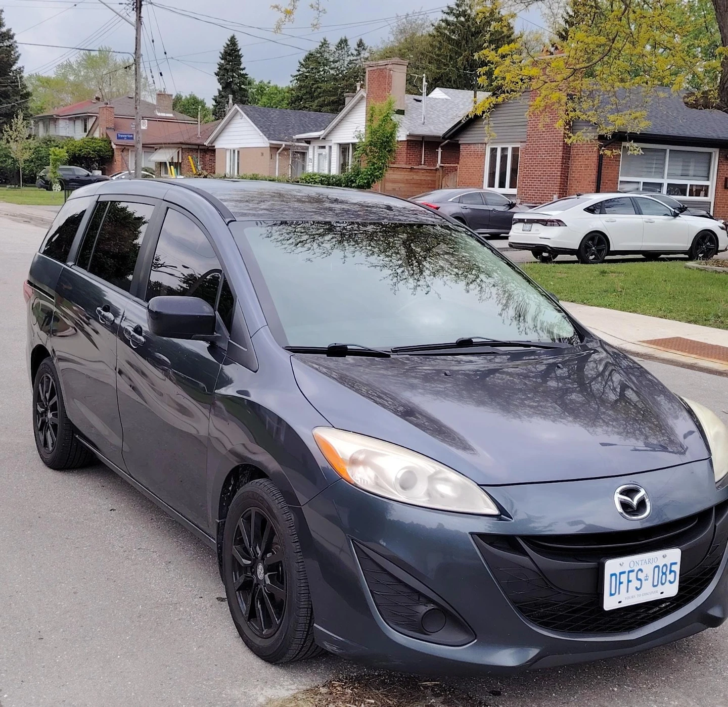 Mazda 5 Minivan - photo 4