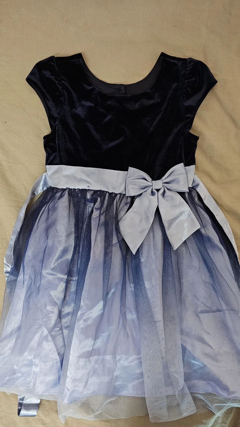 2 Party Dresses for 7yr old girls - photo 2