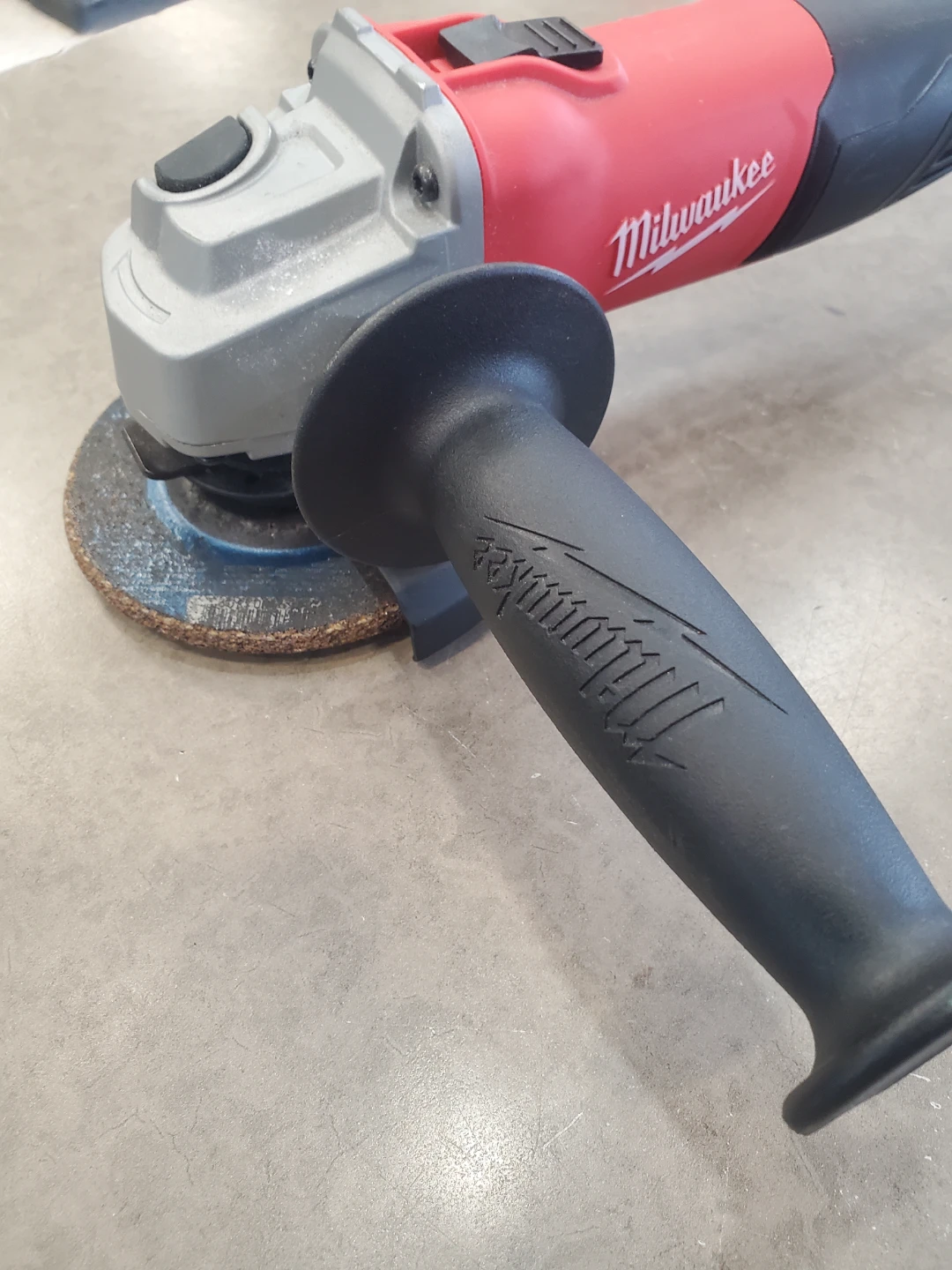 Milwaukee 4-1/2" Angle Grinder - photo 2