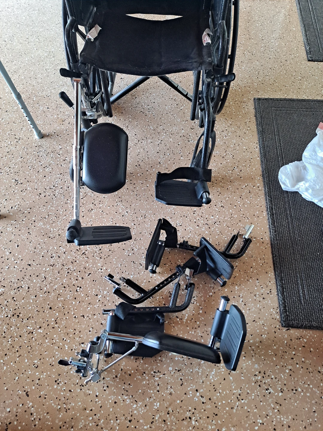 Medline Manual Wheelchair - photo 2