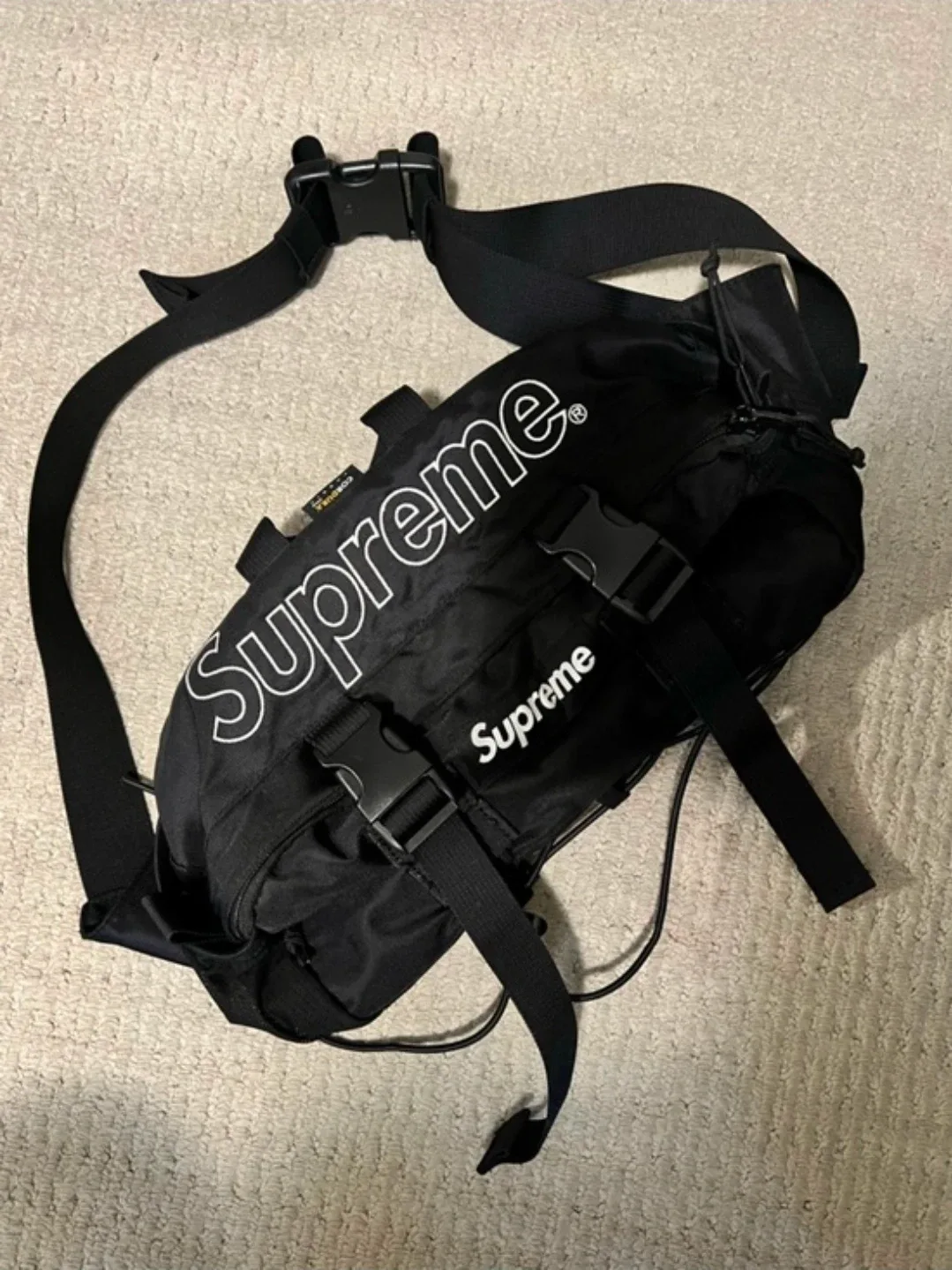 Supreme Cross Body Bag - photo 2