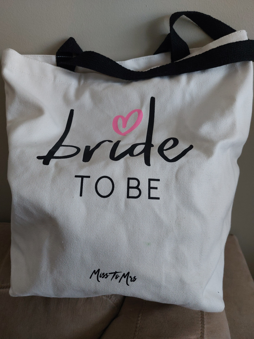 Bride To Be Tote Bag & Wedding Accessories Set