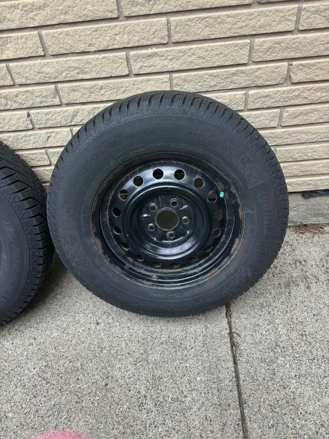 4 Continental VikingContact Winter Tires with Rims - 225/70/R16