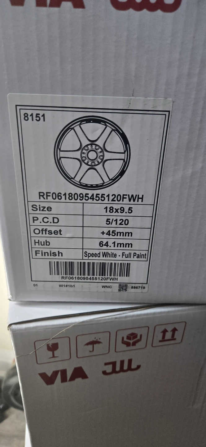 18" rims with tires - photo 4