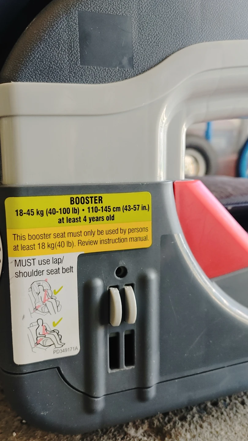 Graco Booster Car Seat - photo 3