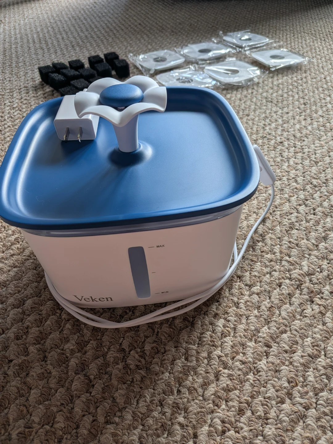 Veken Pet Water Fountain with Filters CASH ONLY AS IS