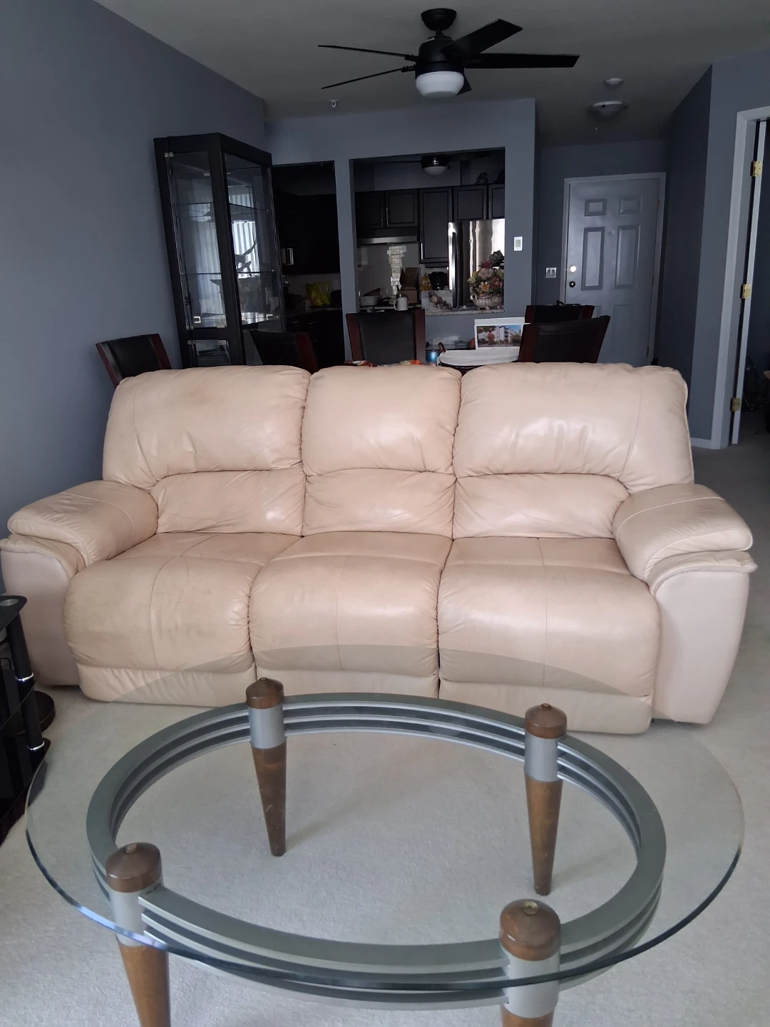 Cream Leather Reclining Sofa and Armchair Set - photo 2