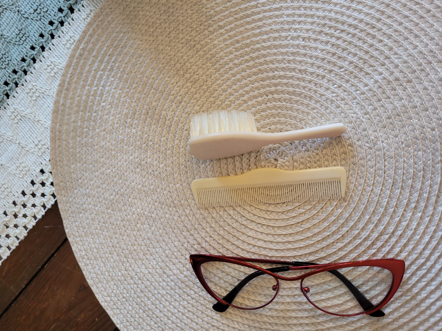 Vintage 1982 Baby Hair Brush and Comb Set - photo 2