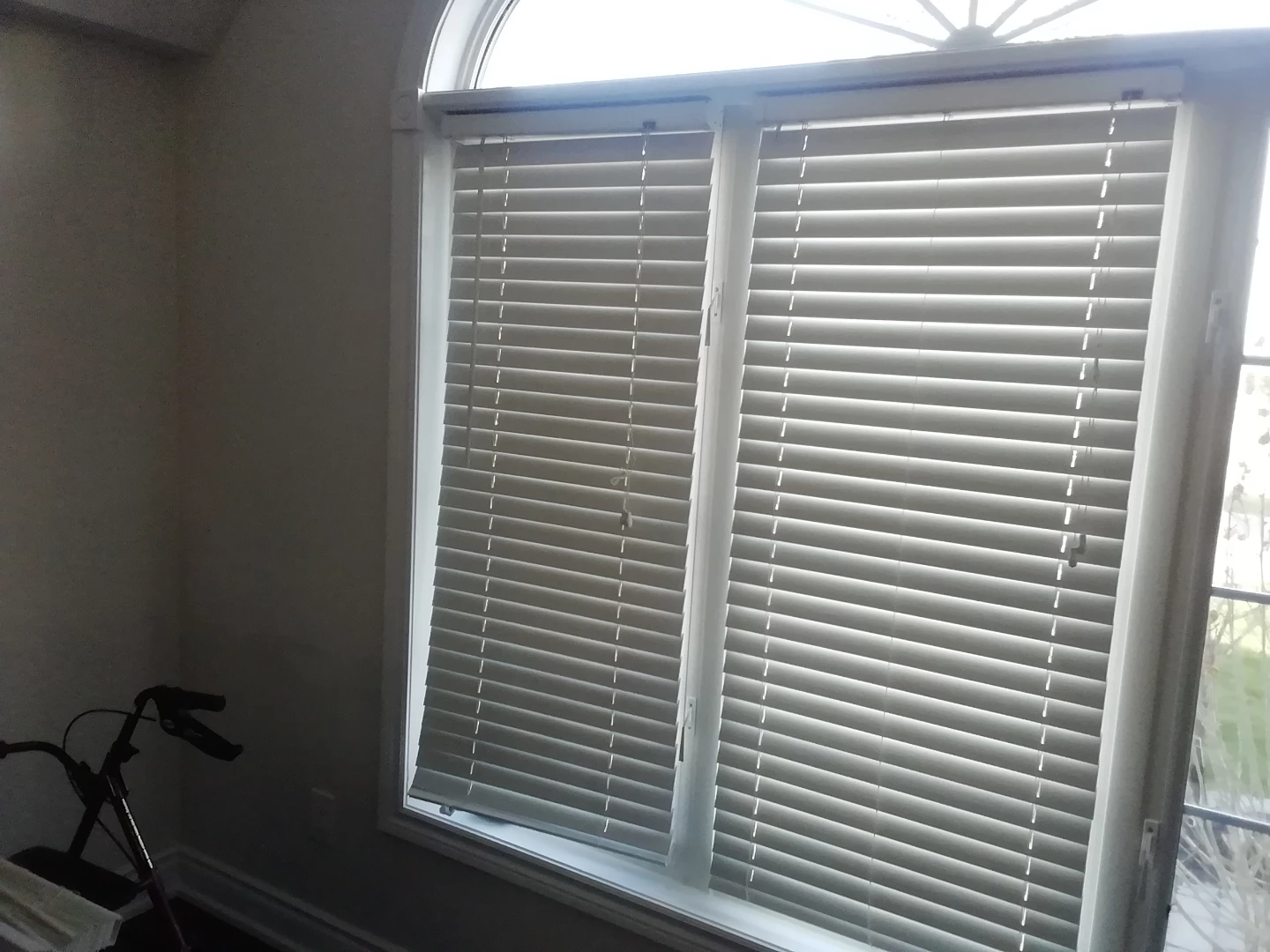 Set of 3 Faux Wood Blinds White Horizontal Blinds  size in post