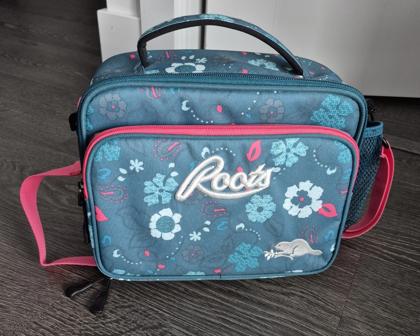 Roots lunch bag