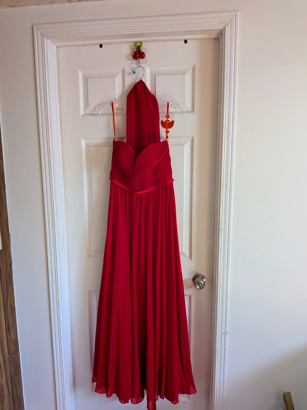 Beautiful Red Floor-Length Evening / Prom Dress
