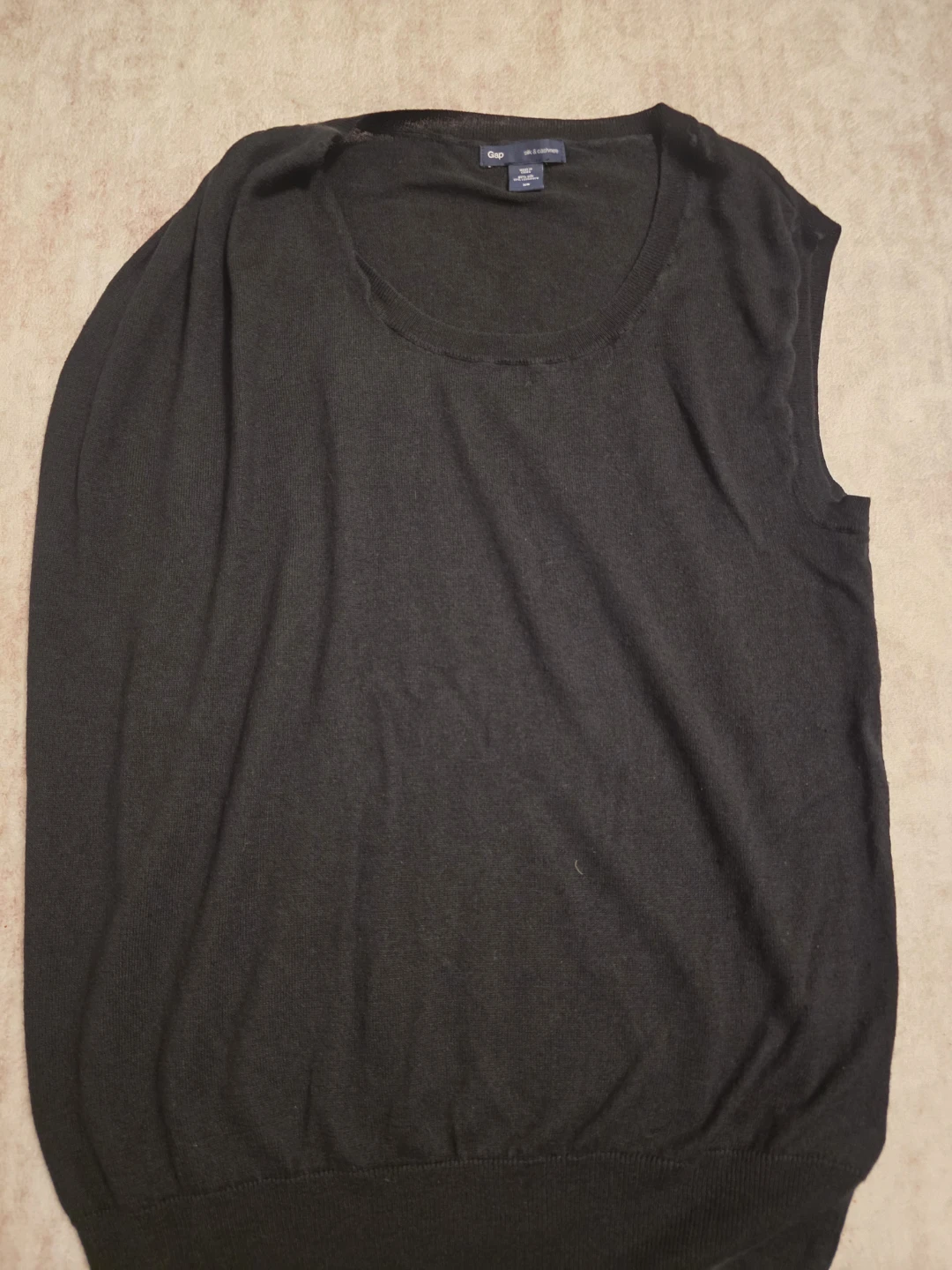 Gap Black Sleeveless Sweater