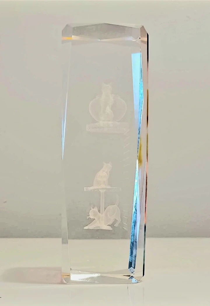 Crystal 3D Cats Sculpture - photo 3