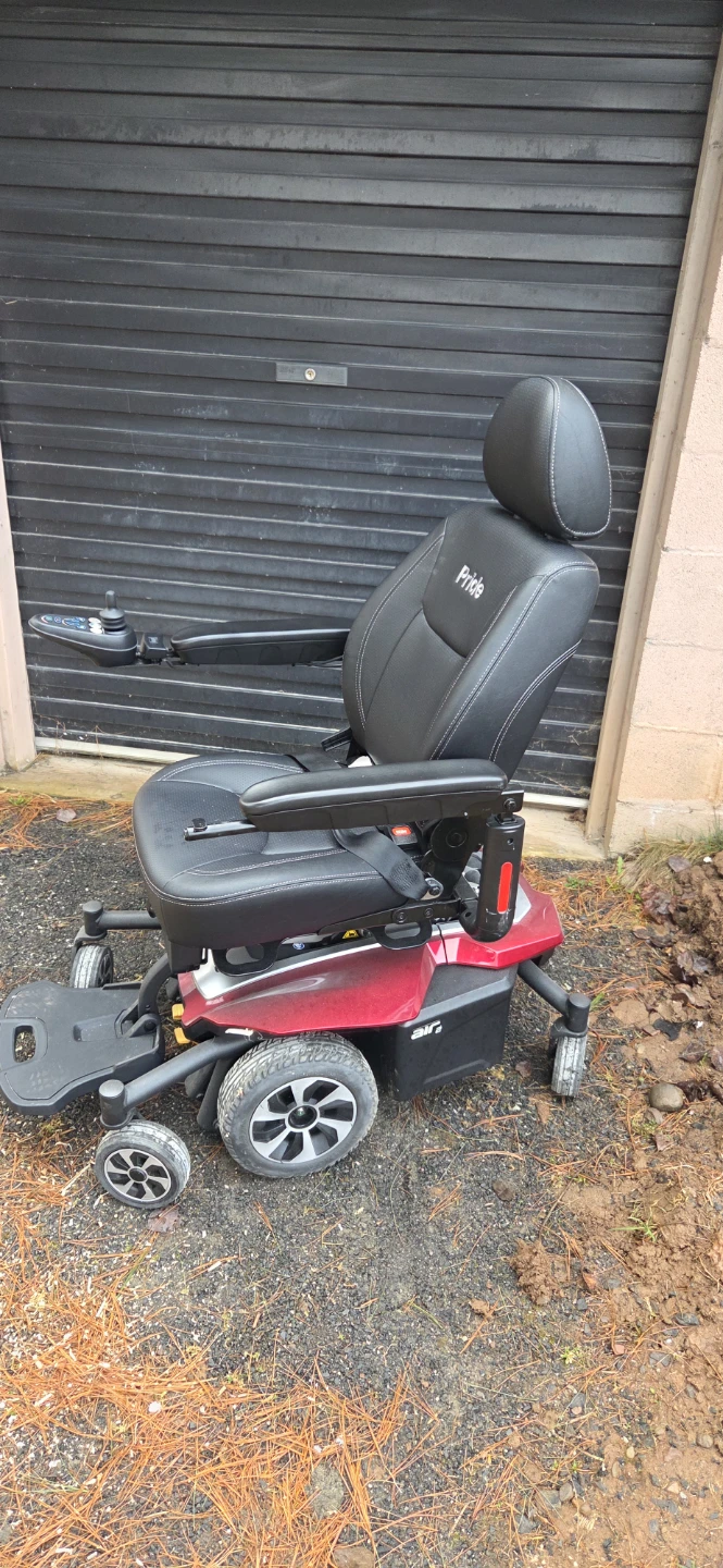 Pride Mobility Jazzy Air Power Wheelchair - photo 2