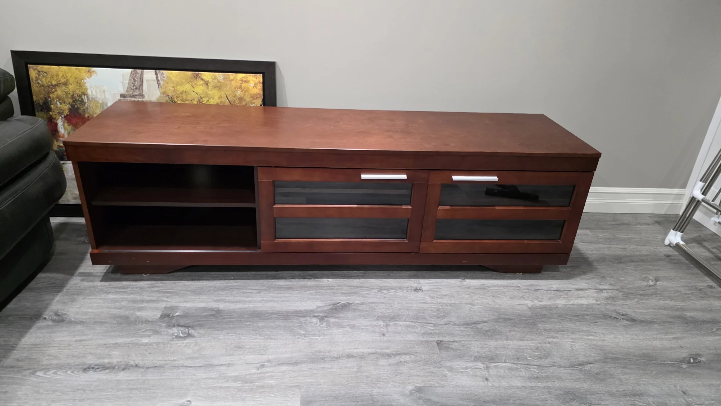 TV stans with storage and ajustable shelves and sliding doors - photo 2