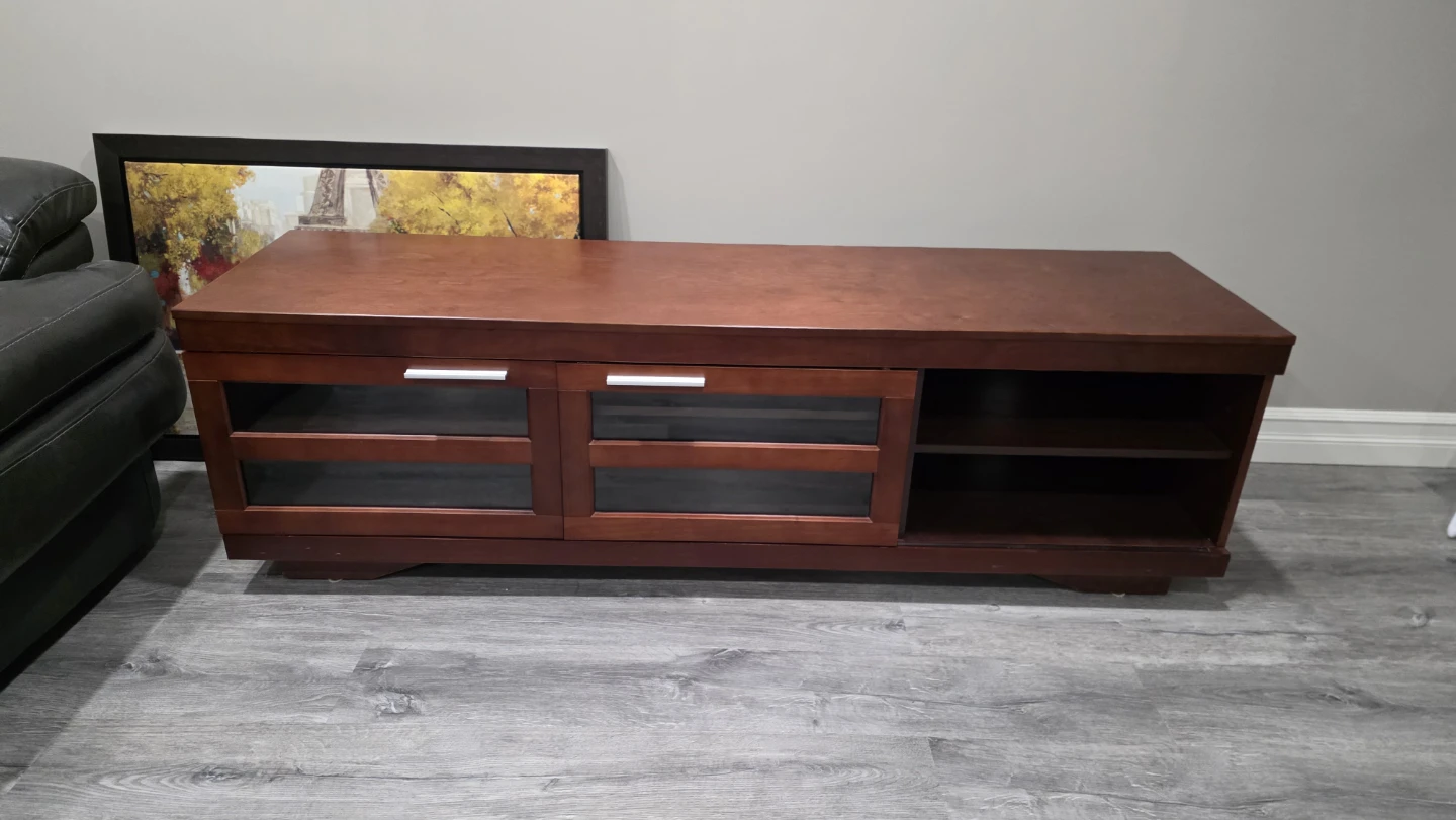 TV stans with storage and ajustable shelves and sliding doors - photo 3
