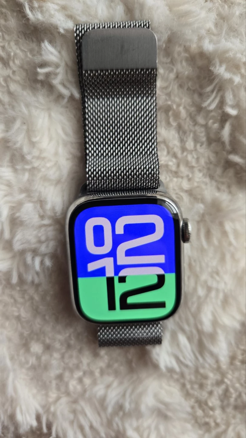 Apple Watch Series 7 GPS + Cellular + 2 bands