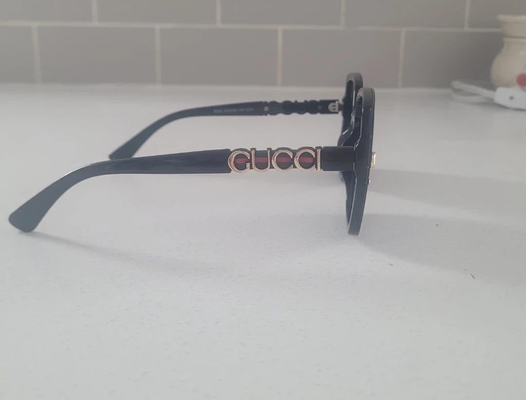 Black Gucci Sunglasses