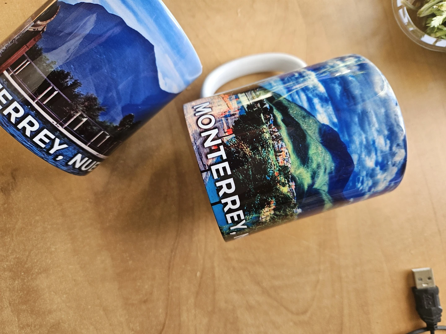 Set of 2 Monterrey, Nuevo Leon souvenir mugs - photo 2