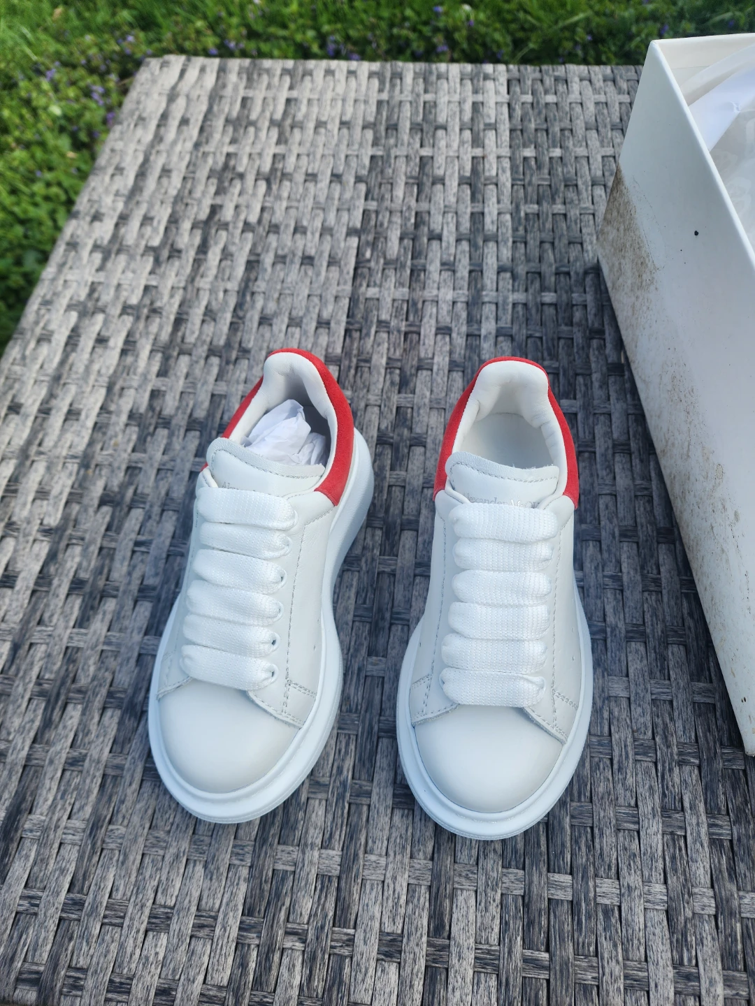 Alexander McQueen Kids' White/Lust Red Sneaker Size 25 - photo 4