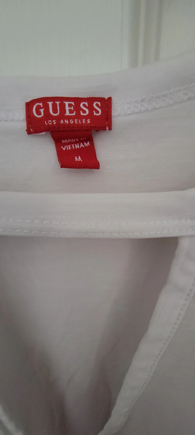 Guess White V-Neck T-Shirt - photo 2