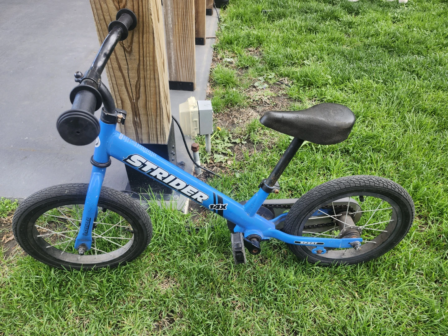 Strider 14x Sport Balance Bike - Blue